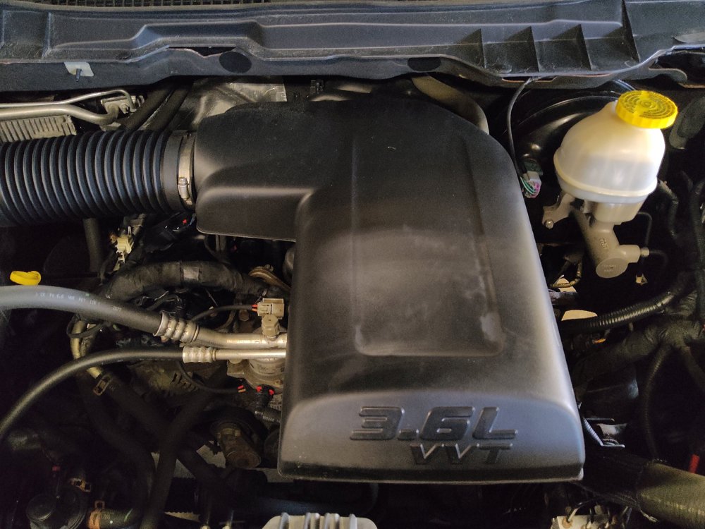 Used 2018 RAM 1500 Express w/ Express Value Package AWD/4WD image 30
