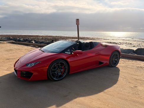 Used 2019 Lamborghini Huracan LP 580-2 image 6
