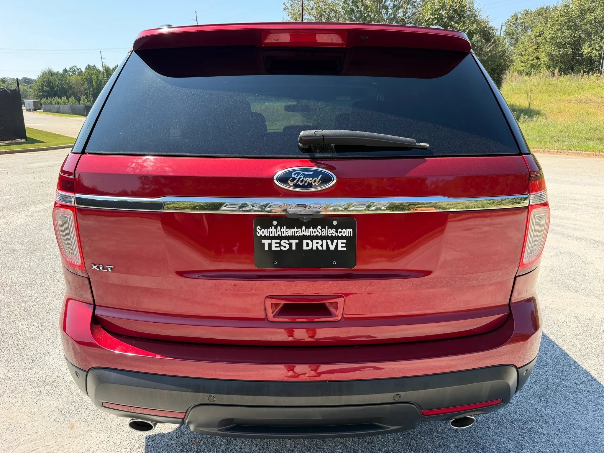 Used 2014 Ford Explorer XLT w/ Equipment Group 202A FWD image 4