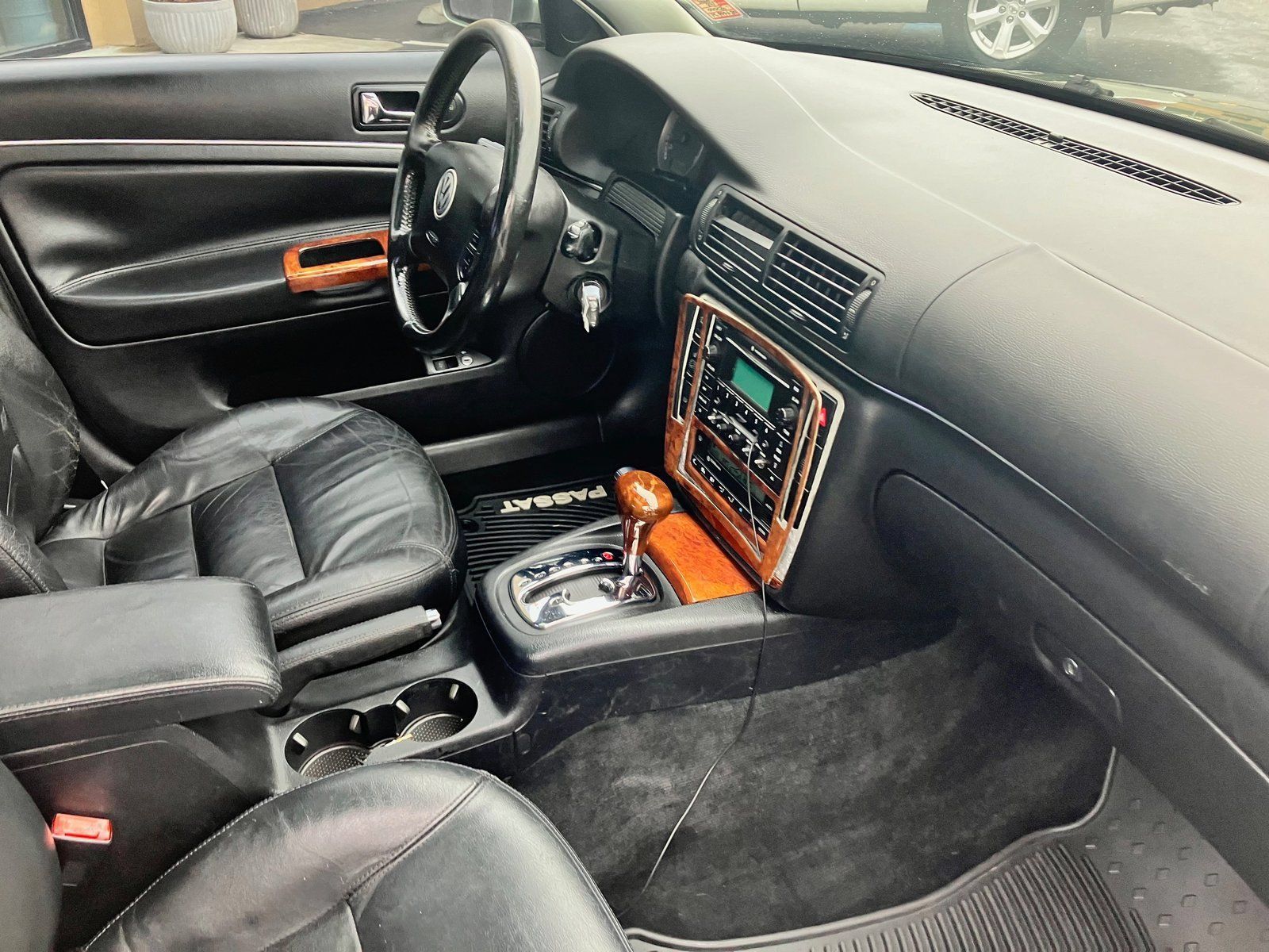 Used 2003 Volkswagen Passat W8 AWD/4WD image 18