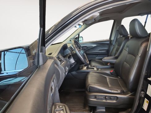 Used 2019 Honda Ridgeline RTL image 22