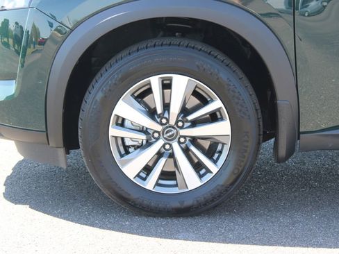 Used 2025 Nissan Pathfinder SL FWD image 18