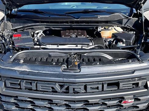 Used 2022 Chevrolet Silverado 1500 Custom Trail Boss AWD/4WD image 11