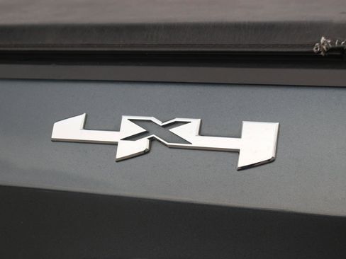 Used 2019 GMC Sierra 1500 SLT w/ SLT Premium Package image 9