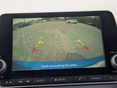 Certified 2024 Nissan Sentra SV image 26