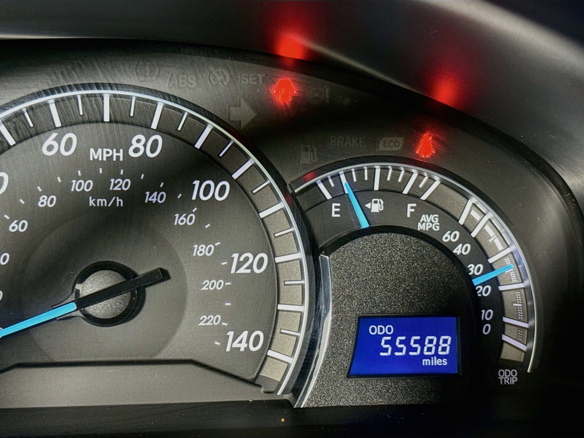 Used 2014 Toyota Camry SE w/ Leather Package FWD image 12
