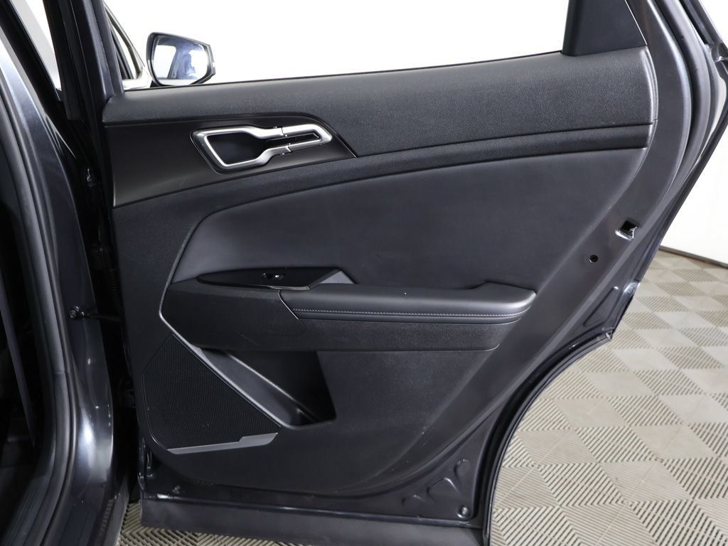 Used 2023 Kia Sportage EX FWD image 26