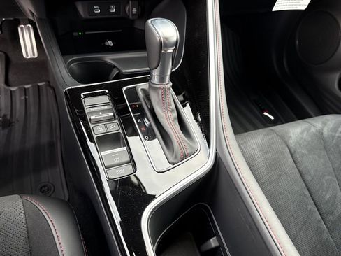 Certified 2025 Acura ADX A-Spec image 30