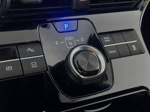 Used 2024 Toyota bZ4X XLE image 24