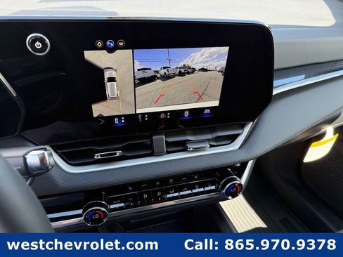 New 2026 Chevrolet Equinox LT w/ Convenience Package II FWD image 19