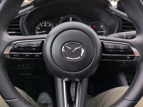 Used 2025 MAZDA MAZDA3 s image 19