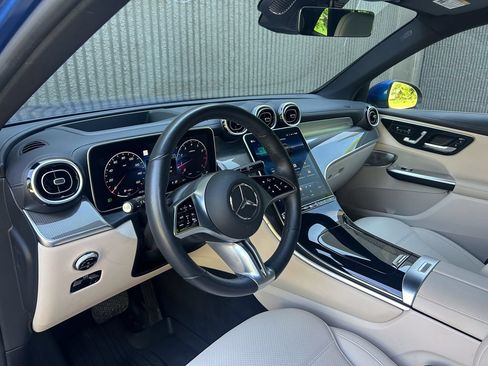 Used 2024 Mercedes-Benz GLC 300 4MATIC image 10