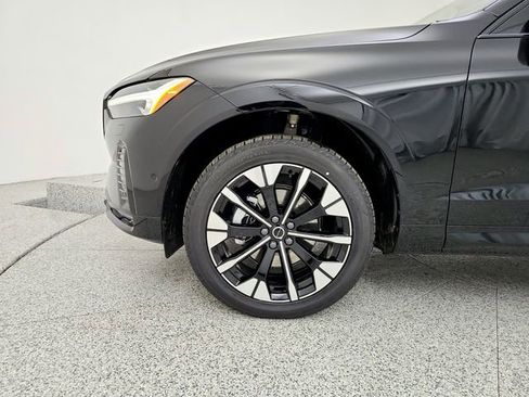 New 2026 Volvo XC60 B5 Plus w/ Climate Package image 29