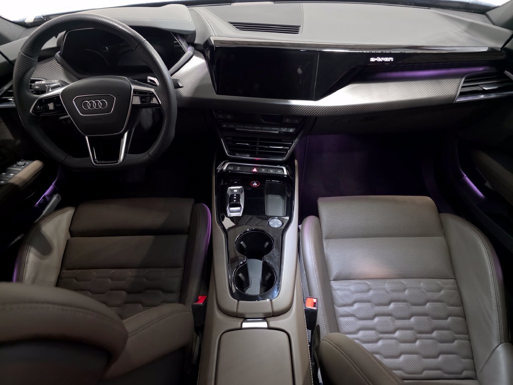 Certified 2023 Audi e-tron GT Prestige AWD/4WD image 13