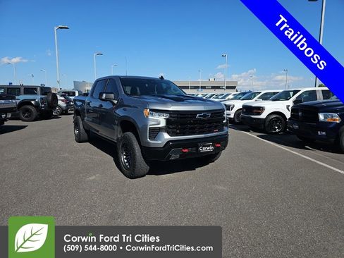 Used 2023 Chevrolet Silverado 1500 LT Trail Boss w/ LT Trail Boss Premium Package AWD/4WD image 1