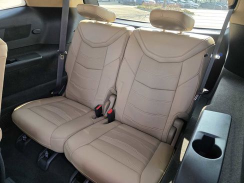 Used 2023 Cadillac XT6 Sport w/ Platinum Package image 17