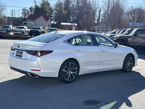 Used 2023 Lexus ES 350 w/ Premium Package image 9