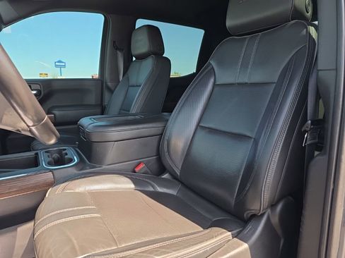 Used 2020 Chevrolet Silverado 1500 High Country w/ Technology Package image 16