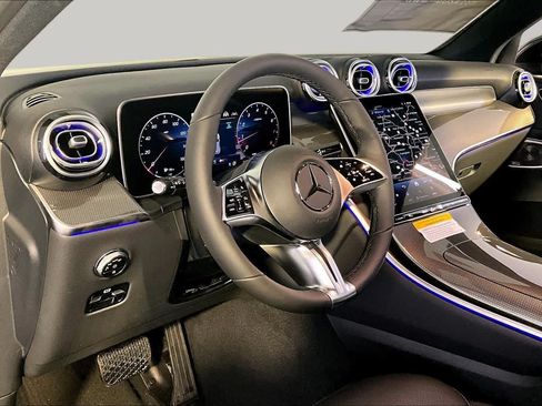New 2026 Mercedes-Benz GLC 300 4MATIC image 9