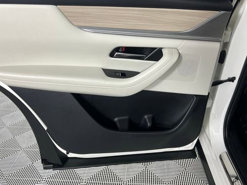 Used 2024 MAZDA CX-90 Plug-In Hybrid w/ Premium Plus image 28