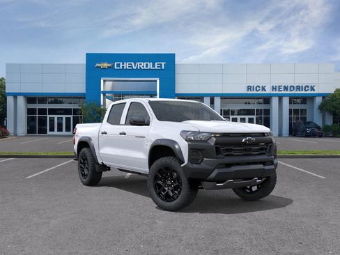 New 2026 Chevrolet Colorado Trail Boss AWD/4WD image 2
