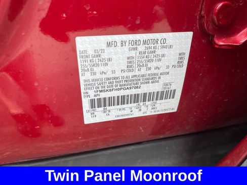 Used 2023 Ford Explorer Limited w/ Equipment Group 301A AWD/4WD image 23