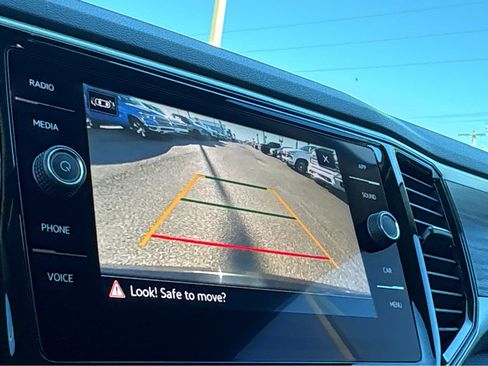 Used 2022 Volkswagen Atlas SE image 10