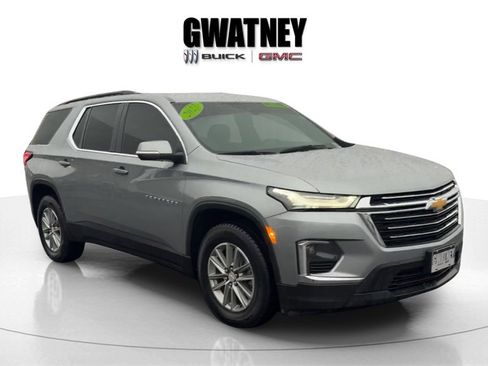 Used 2023 Chevrolet Traverse LT image 8
