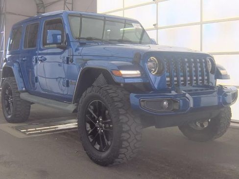 Used 2020 Jeep Wrangler Unlimited Sahara AWD/4WD image 3
