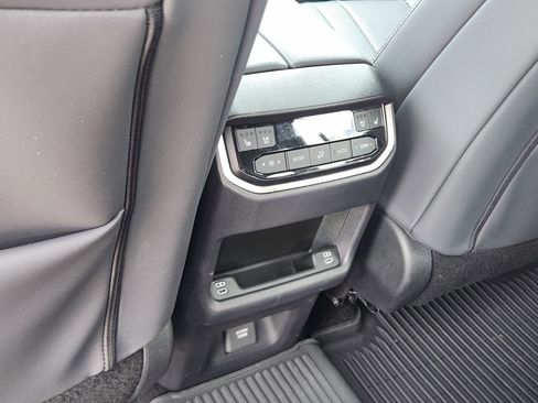 Certified 2025 Lexus TX 500h AWD w/ Technology Package image 37