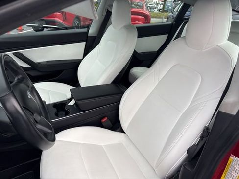 Used 2019 Tesla Model 3 Long Range image 25