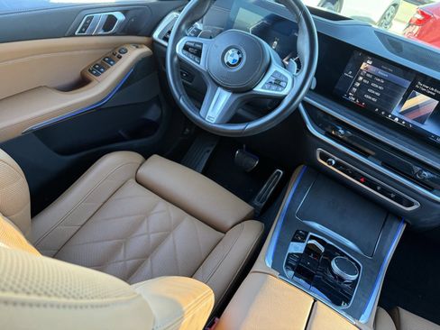 Used 2025 BMW X5 sDrive40i w/ M Sport Package RWD image 15
