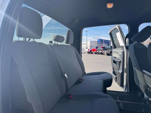 Used 2022 RAM 2500 Big Horn w/ Cold Weather Group image 31