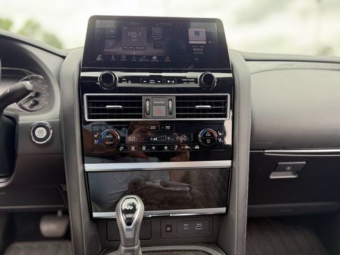 Used 2024 INFINITI QX80 Sensory w/ All-Season Package AWD/4WD image 36