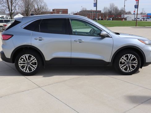 Used 2022 Ford Escape SEL image 5
