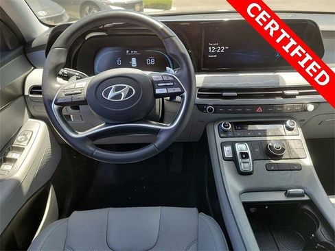 Used 2024 Hyundai Palisade SEL image 3
