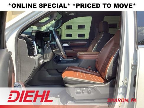 Used 2024 GMC Sierra 3500 Denali Ultimate AWD/4WD image 18