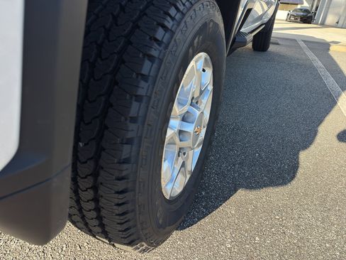 Certified 2023 Chevrolet Silverado 2500 LTZ w/ LTZ Premium Package image 9