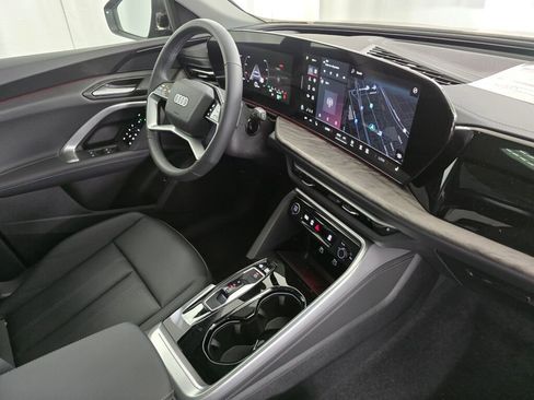 New 2025 Audi Q5 Premium image 21