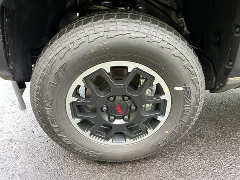 New 2026 Toyota Tacoma TRD Off-Road w/ TRD Off Road Upgrade Package AWD/4WD image 25