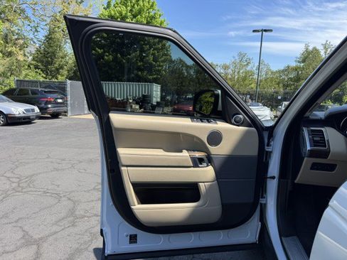 Used 2016 Land Rover Range Rover Sport HSE AWD/4WD image 19