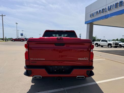 Used 2022 Chevrolet Silverado 1500 High Country w/ High Country Premium Package AWD/4WD image 7