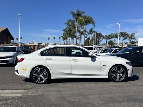 Used 2022 BMW 330e w/ Convenience Package image 27