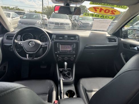 Used 2017 Volkswagen Jetta SEL FWD image 30