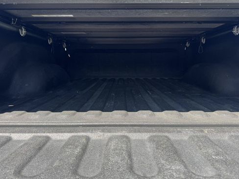 Used 2016 RAM 2500 Tradesman w/ Chrome Appearance Group AWD/4WD image 21