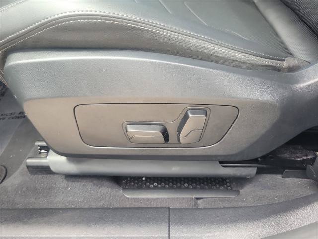 Used 2025 BMW X2 xDrive28i AWD/4WD image 17