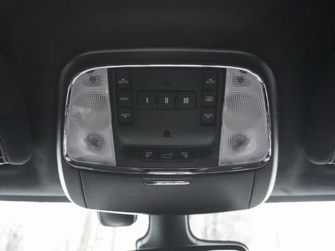 Used 2020 Jeep Grand Cherokee SRT image 22