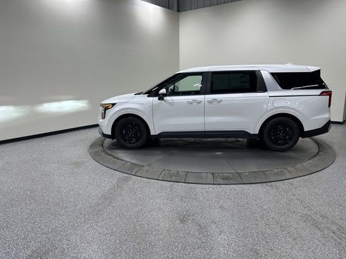 New 2026 Kia Carnival image 8