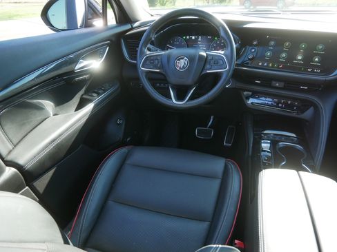 Used 2022 Buick Envision Essence w/ Technology Package I AWD/4WD image 9