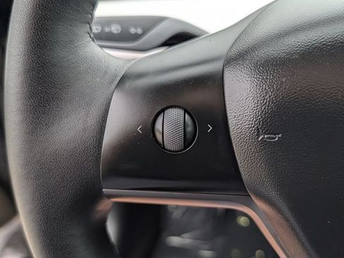 Used 2022 Tesla Model 3 Long Range AWD/4WD image 18